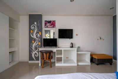 Santi White House Patong – Fotos 10