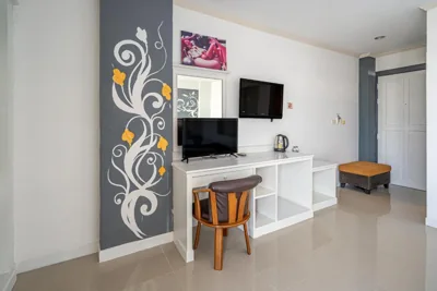 Santi White House Patong – Fotos 14